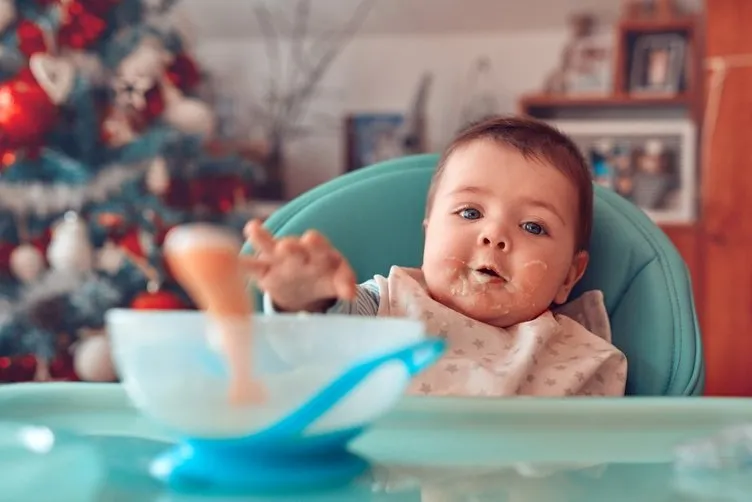 Bebeğiniz ile yemek yemeğe adım adım Sayfa 3 Bebek Bebeğiniz ile yemek yemeğe adım adım Sayfa 3 Bebek