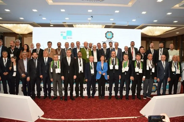 katil-israil-soykirimin-hesabini-verecek-1729686648160.jpg