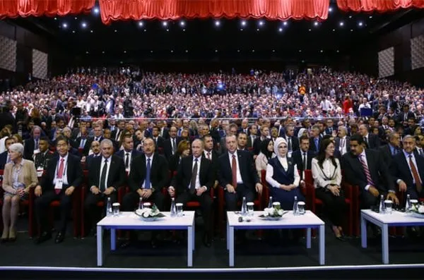 Dünya Enerji Kongresi’ne damga vuran kareler