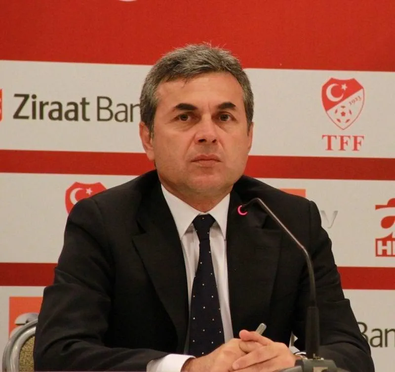 Aykut Kocaman istifa etti, Twitter sallandı Galeri Spor