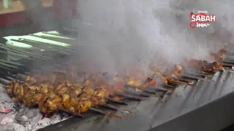 Aşı olana Adana kebap bedava | Video