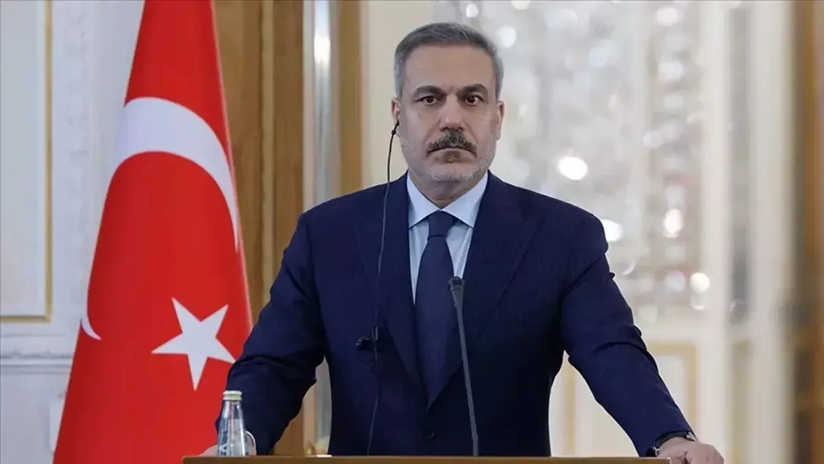 Bakan Fidan Kırgızistanlı ve Özbekistanlı mevkidaşları ile bir araya geldi!