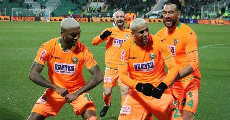 Aytemiz Alanyaspor, Denizli deplasmanında gol oldu yağdı