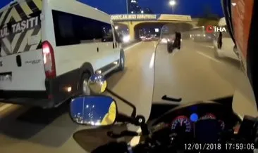 İstanbul E-5 karayolunda motosikletlinin metrelerce sürüklendiği kaza kamerada