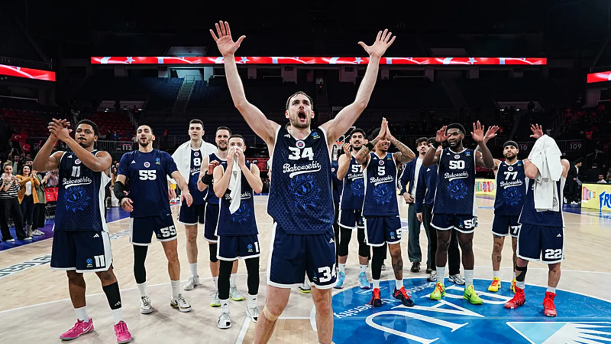 Bahçeşehir Koleji, Aris'i son topta yendi!