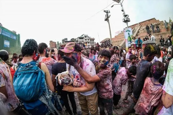 Nepal'de Holi festivali