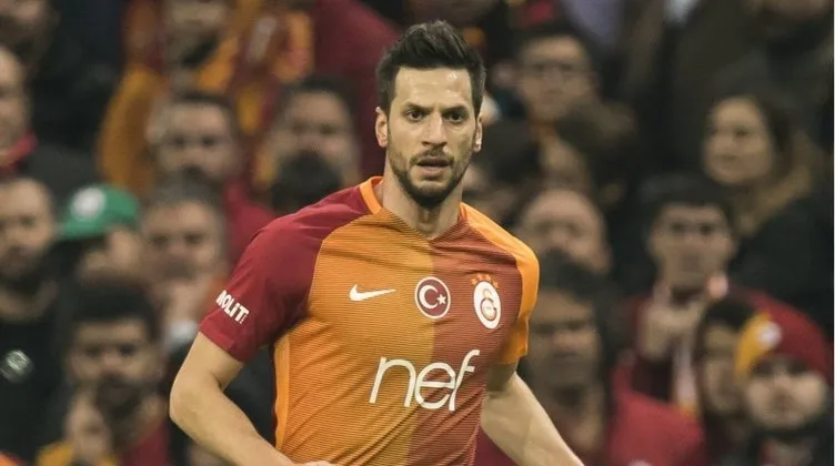 En çok kupa kazanan Türk futbolcular! Yıldız isimler zirveyi paylaştı...