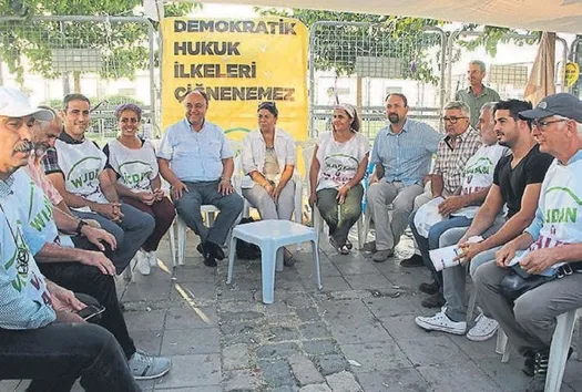 İzmirliler kime oy verdiğini görsün! - 1