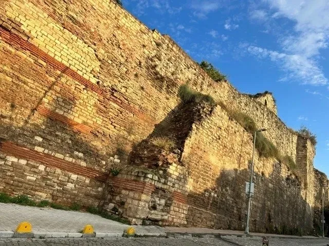 SON DAKİKA! Surdaki vahşette yeni gelişme! Katil Semih Çelik iki kızı katledip intihar etmişti: Görüntüdeki 3. kişinin sırrı çözüldü