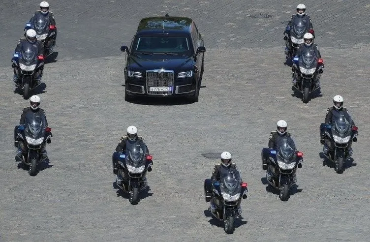 Putin’in yeni canavarı görücüye çıktı... İçinde yok yok