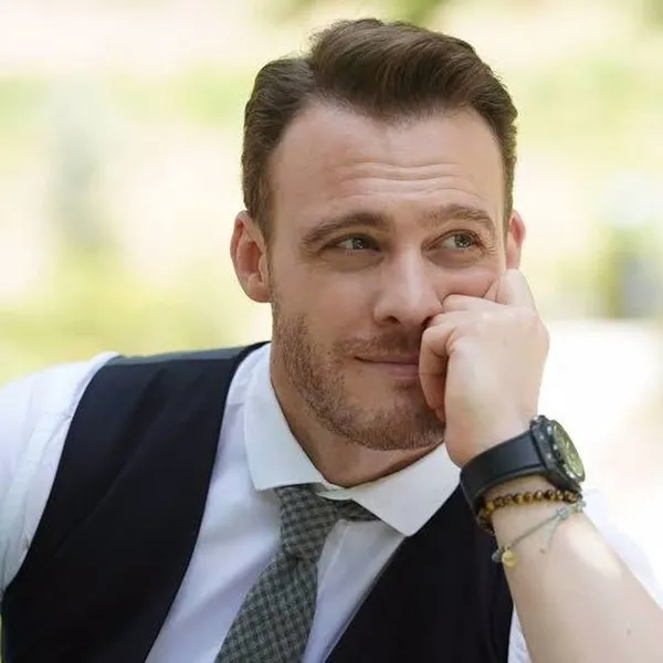 (SABAH GAZETESİ) 2021'de yaza damga vuracak erkek saç modelleri nelerdir? Kuaför Kadir Alkan yorumluyor 24