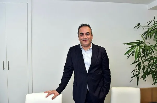 Son dakika haberler... Yakın arkadaşı Mahmut Övür Markar Esayan'ı anlattı: