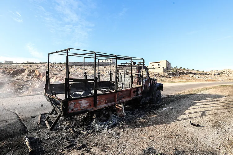 Halep’te tansiyon yükseliyor! Esed rejimi ile rejim karşıtı gruplar arasında çatışma sürüyor: Köyler ele geçirildi