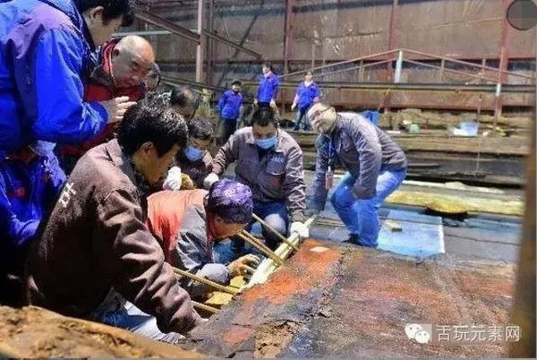 Arkeologlar mezarı açınca gözlerine inanamadılar