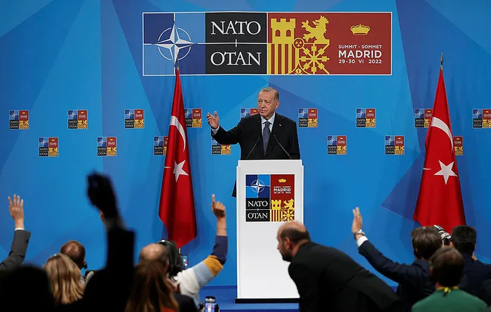 son-dakika-kktc-cumhurbaskani-ersin-tatardan-baskan-erdogana-misilleme-tesekkuru-verdigi-destege-minnettariz-1656904876740.jpg Son dakika haberi! Ersin Tatar'dan Başkan Erdoğan’a misilleme teşekkürü: Tarihi cevaba sevindik