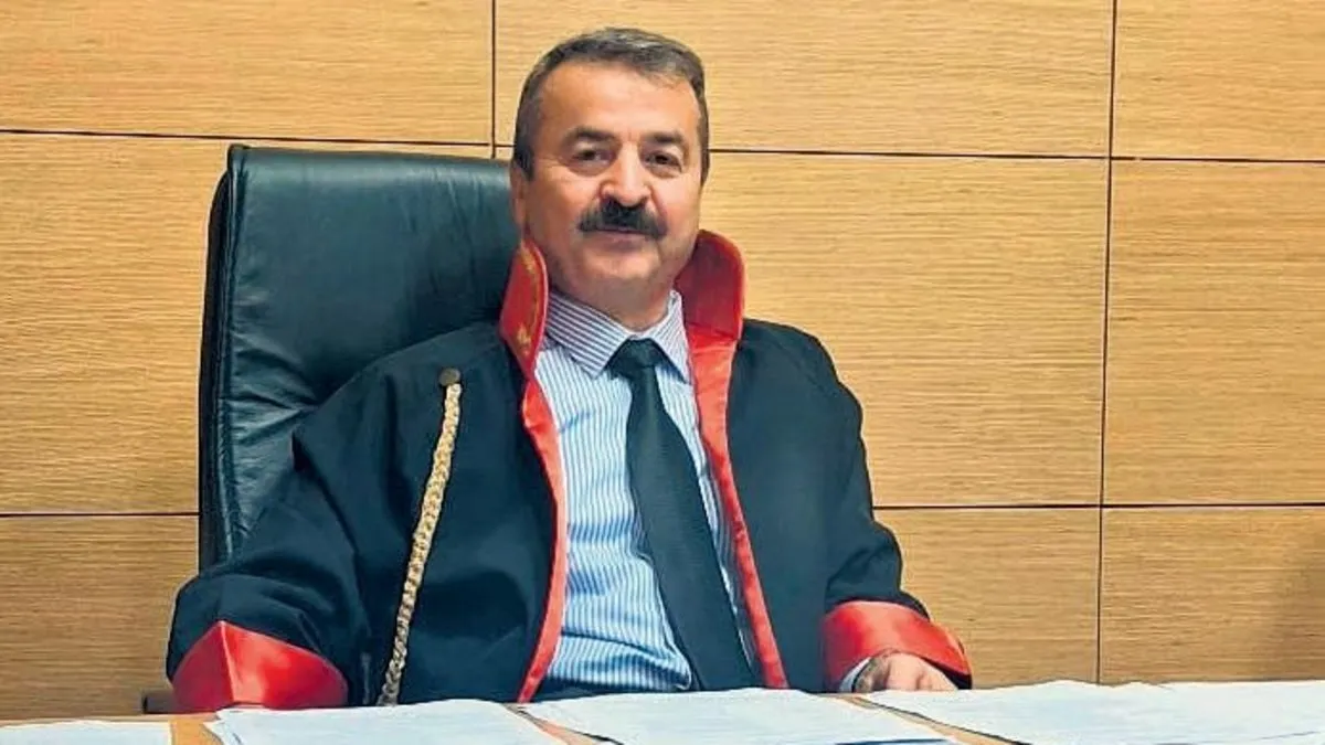Savcı, 65 yaşında emekli olmamak için dava açtı Savcı, 65 yaşında emekli olmamak için dava açtı