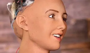 Dünyanın ilk vatandaş robotundan şaşırtan istek!