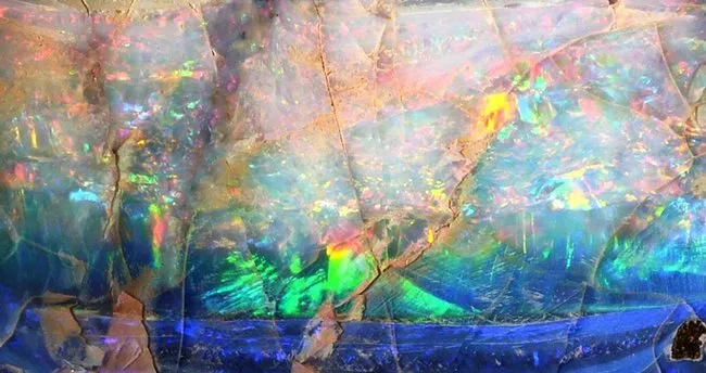 Opal Taşının Faydaları ve Özellikleri Nelerdir? Opal Taşı Ne İşe Yarar?