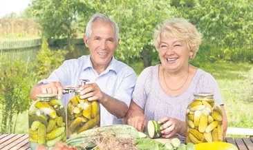 Ev turşusu kurmanın tam zamanı