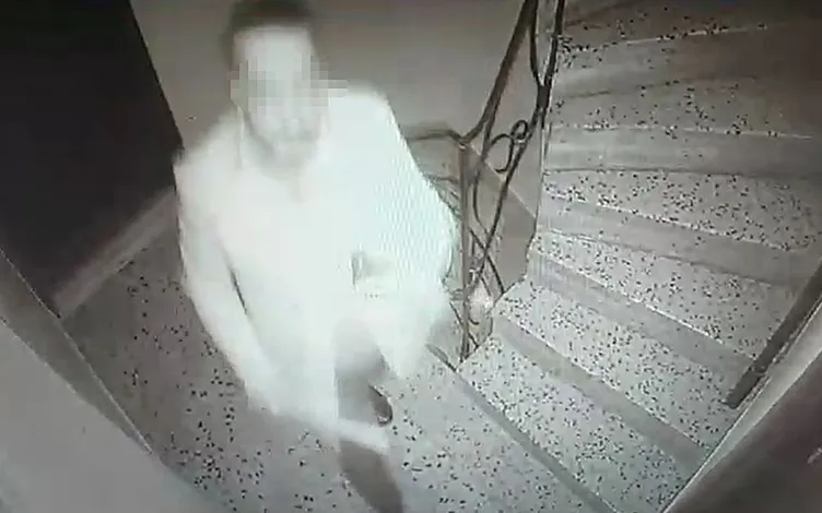 Zeytinburnu’nda komşu terörü: Kapıya mermi bırakıp, kamerayı parçaladı!