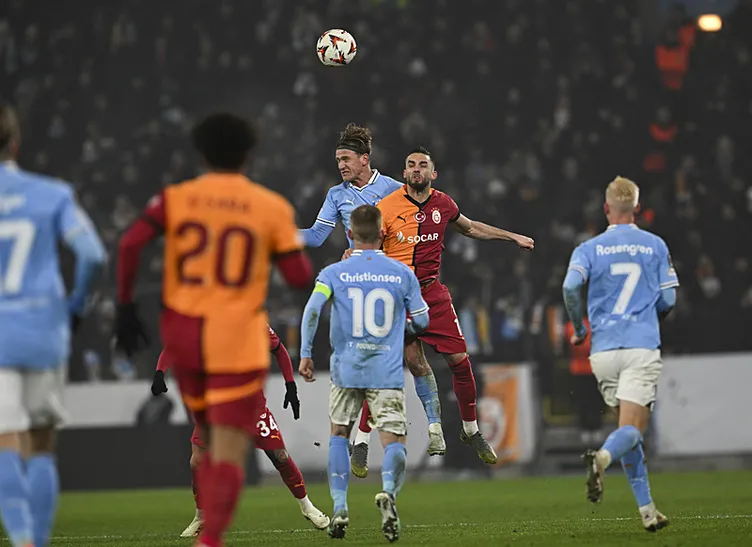 Son dakika haberleri: Levent Tüzemen’den Malmö - Galatasaray maçı sonrası Okan Buruk’a flaş eleştiri: Akıl tutulması olarak...