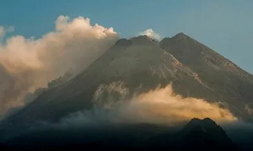 Merapi Yanardağı’nda volkanik hareketlilik!
