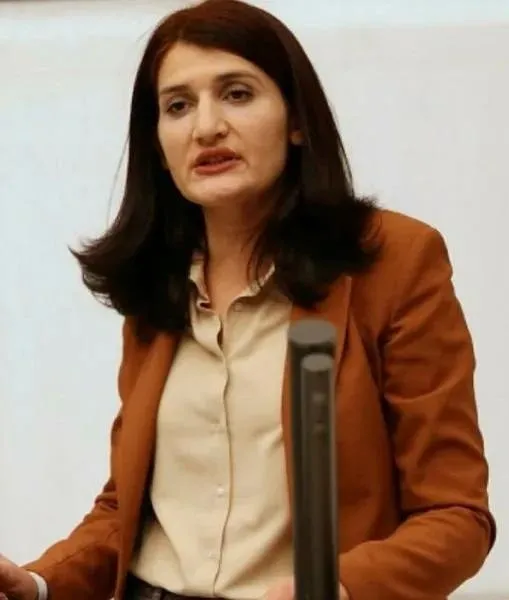 hdpli-eski-milletvekili-semra-guzel-hakkinda-karar-cikti-8-yil-9-ay-hapis-cezasi-1762183506324.jpg