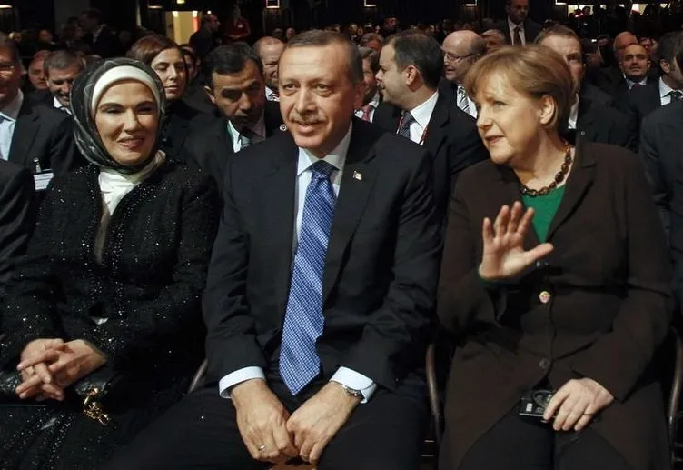 Başbakan Erdoğan ve Merkel CeBIT Fuarını açtı
