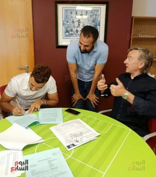 Süper Lig’den Premier Lig’e! Trezeguet, Aston Villa’ya resmen imzaladı