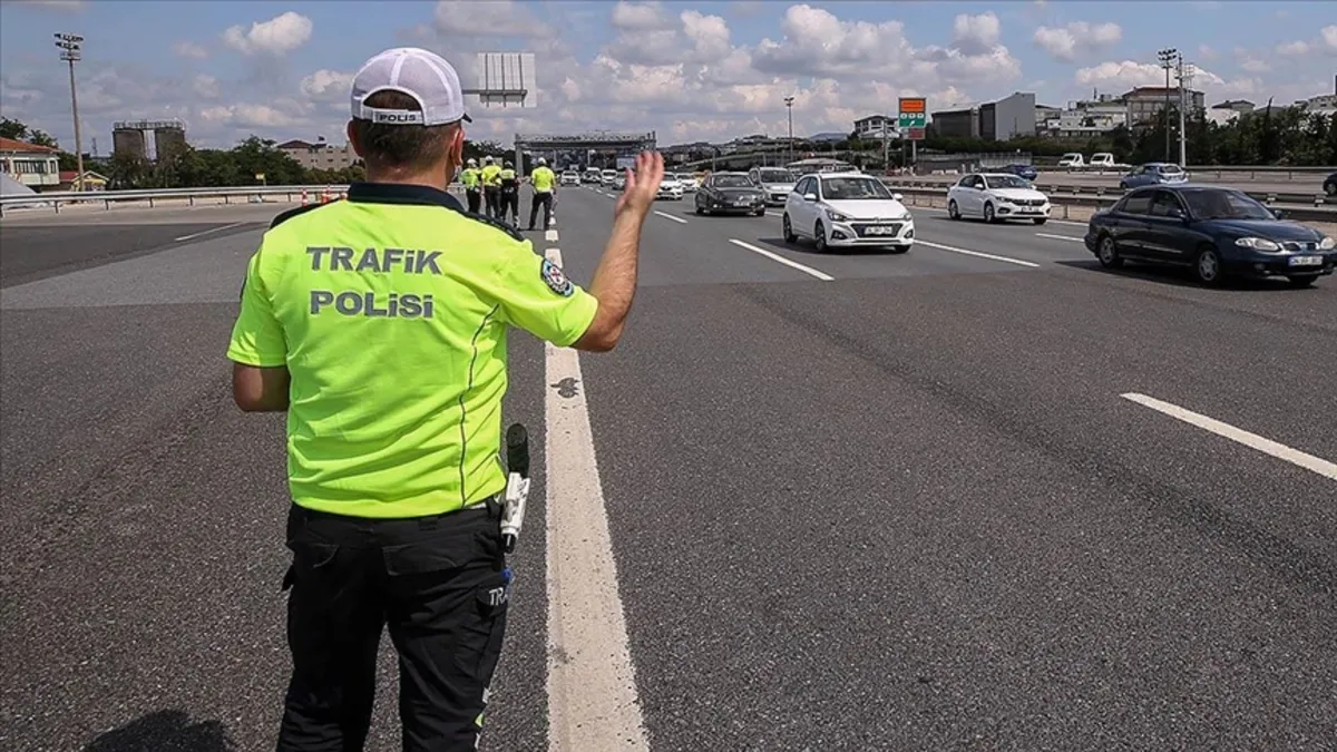 İstanbullular dikkat! 3 ilçede bazı yollar trafiğe kapatılacak
