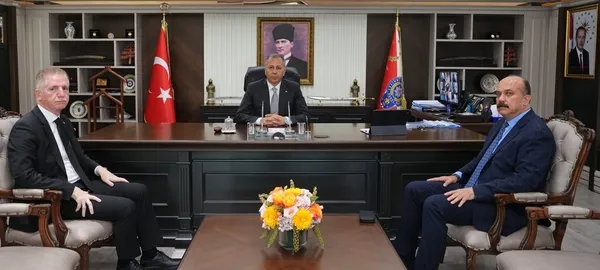 icisleri-bakani-ali-yerlikaya-istanbul-emniyetinde-1690806883348.jpg