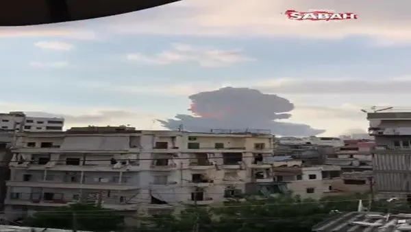 Son dakika! Beyrut'taki şiddetli patlama anı kameraya böyle yansıdı! | Video