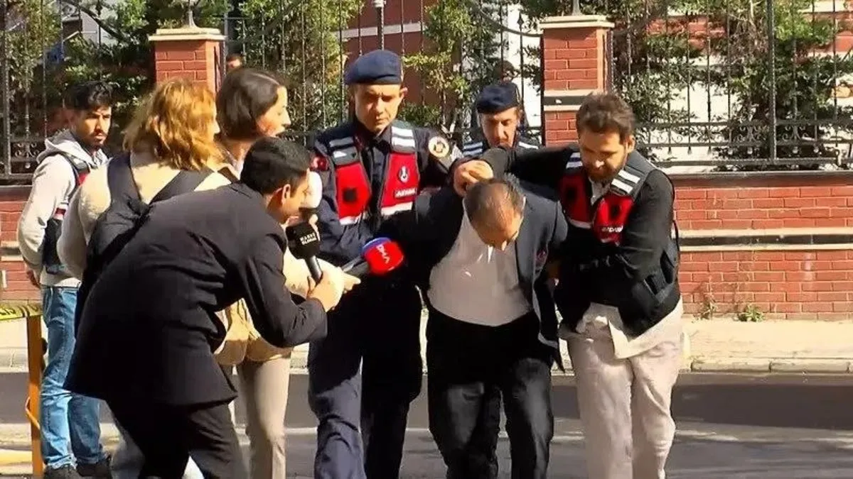 “Yenidoğan çetesi”nin 197 suç eylemi, 30 klasörlük denetim raporunda yer aldı “Yenidoğan çetesi”nin 197 suç eylemi, 30 klasörlük denetim raporunda yer aldı