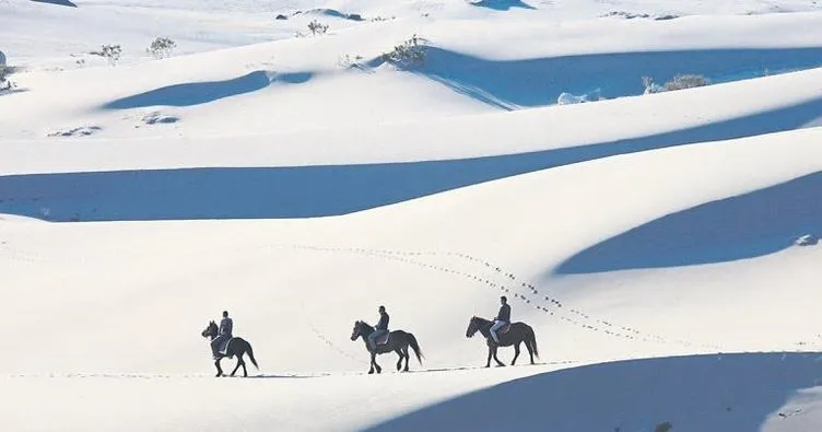 Patara Plajı’nda çöl turu