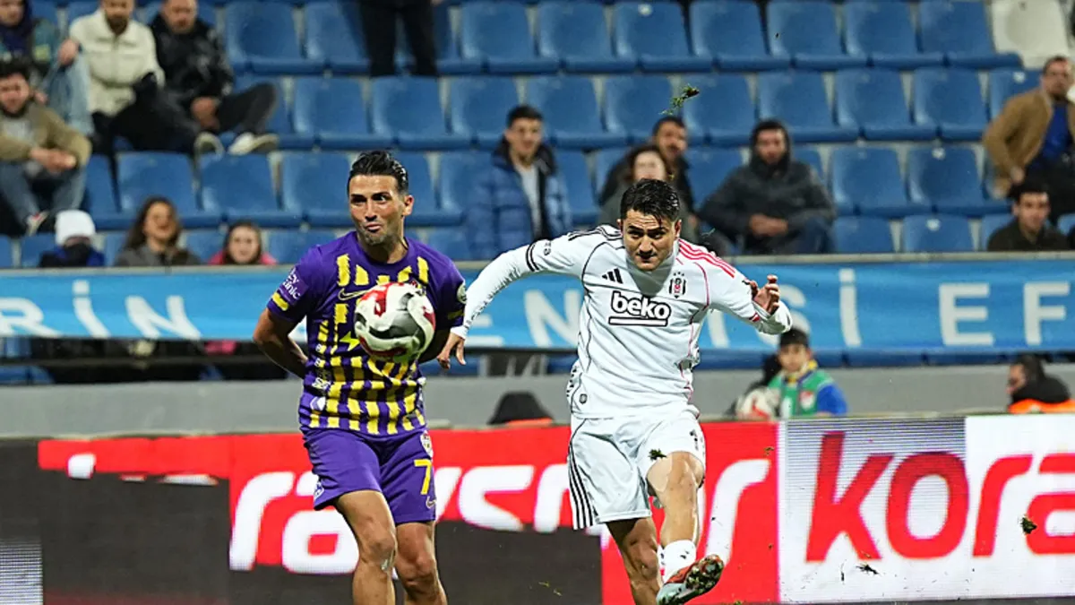 Cengiz Ünder: “Taraftarlarımızdan özür dileriz” Cengiz Ünder: “Taraftarlarımızdan özür dileriz”