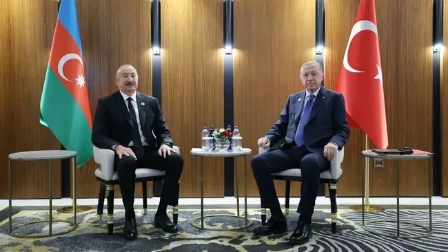 baskan-erdogan-aliyev-ile-gorustu-iste-ele-alinan-konular-1792596996687.jpeg Başkan Erdoğan, Aliyev ile görüştü! İşte ele alınan konular