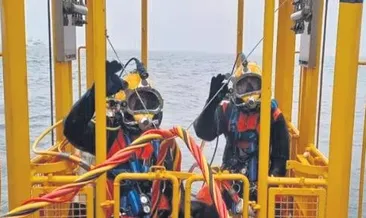 Deniz kuvvetleri dalgıçları devrede