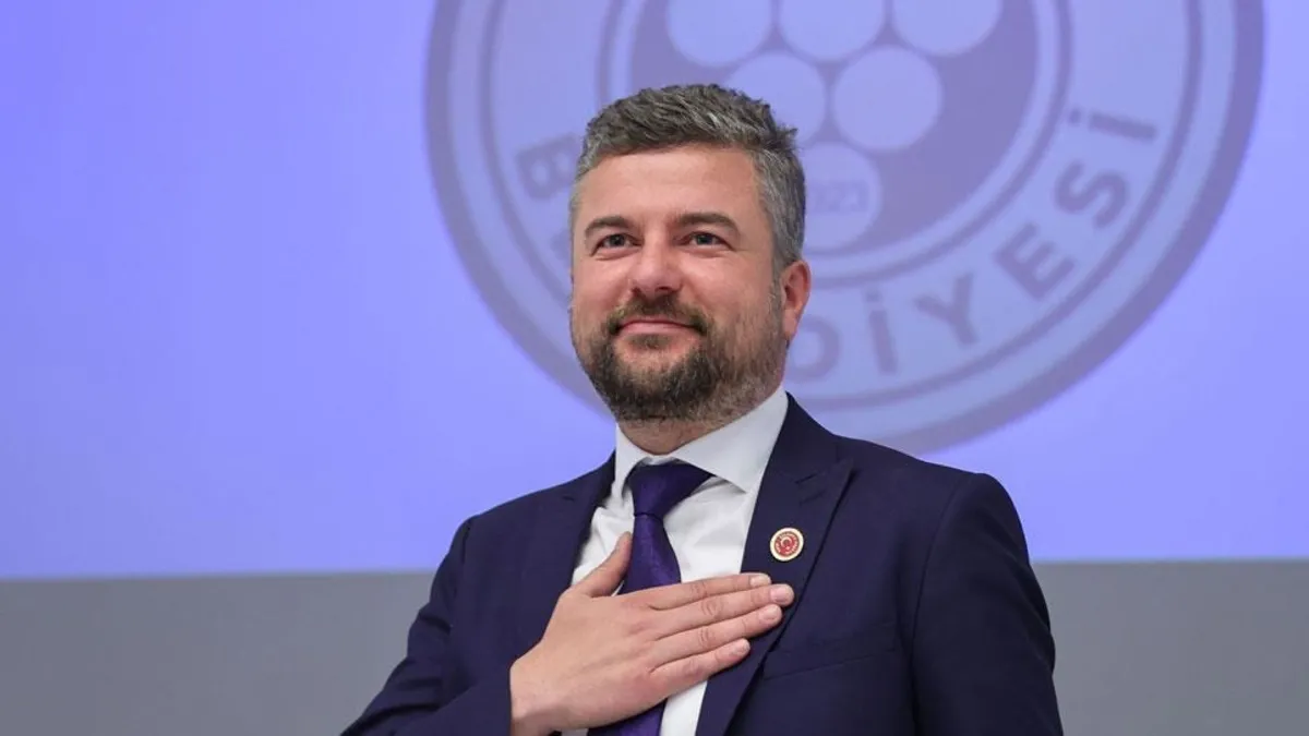 Buca’da skandallar bitmiyor CHP teşkilatını maaşa …