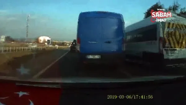Istanbul Silivri De Trafikte Makas Atarak Seyreden Kargo Araci Kamerada Videosunu Izle Sabah Tv
