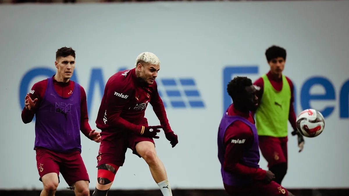 Galatasaray, Beşiktaş derbisinin hazırlıklarına başladı Galatasaray, Beşiktaş derbisinin hazırlıklarına başladı