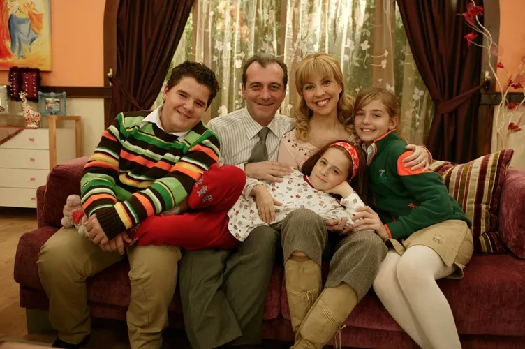 Sihirli Annem’in teleskoplu Avni’siydi! Son haline bir de şimdi bakın! Tanıyabilecek misiniz?