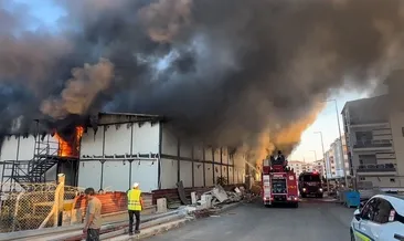 SON DAKİKA | Malatya'da yangın paniği: 180 konteyner kullanılamaz hale geldi! #malatya