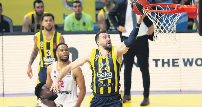 Final Four’a kaldı