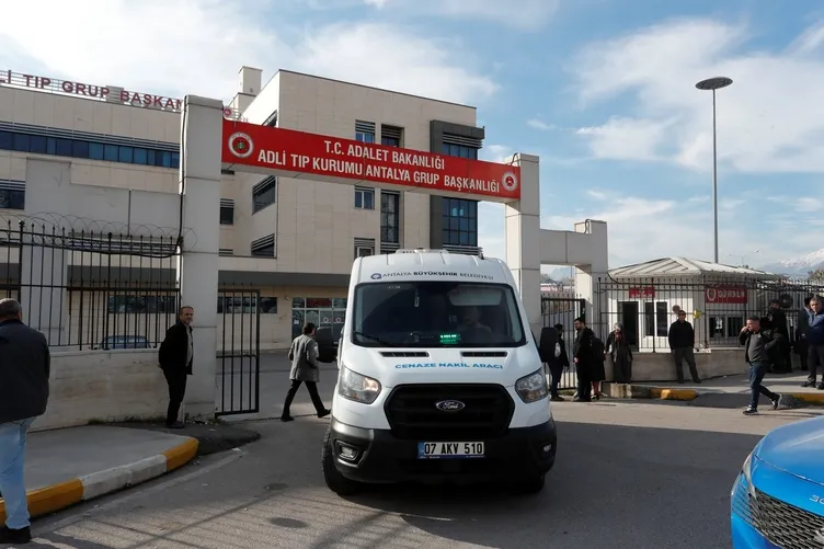 SON DAKİKA... Antalya’da 16 yaşındaki Mesut Umut Miş trafik kazasında can verdi: Hikayesi herkesi ağlattı!