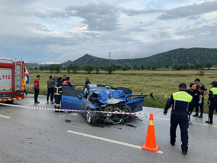 Burdur'da feci kaza! Ortalık savaş alanına döndü: 5 ölü, 5 yaralı