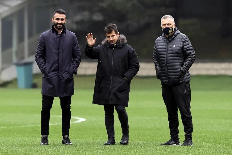 Hıncal Uluç’tan Emre Belözoğlu’na sert sözler! Sen mi futbolcu ayartmayı bilmiyorsun, milli takımda oyuncu ayarttın...