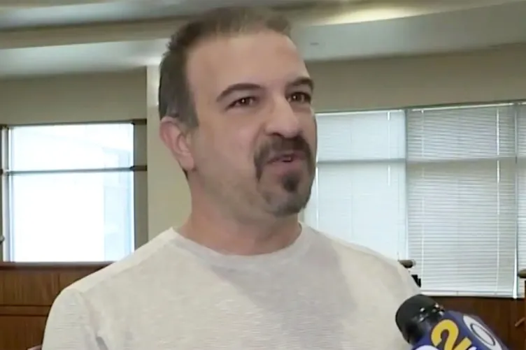 Bir okul tam 100 kanser vakası! 20 senelik gizemdeki ’öldüren bitki’ iddiası ABD’yi karıştırdı