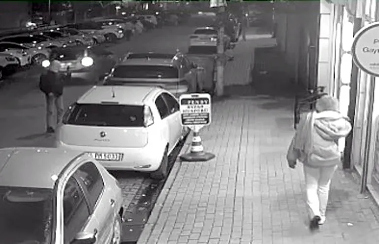 Avcılar’da kuaför dükkanına saldırı: Silah tutukluk yapınca bakın ne yaptı!