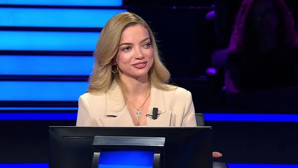 kim-milyoner-olmak-ister-heyecan-dolu-bolumuyle-pazar-aksami-atv-ekranlarinda-1761300126427.jpg