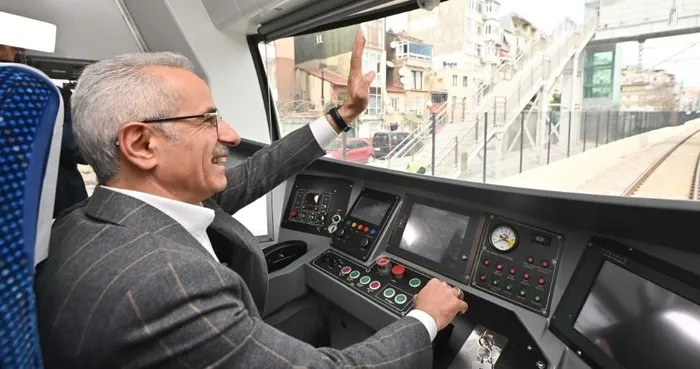İstanbul’da yeni metro hattı: Günde 1 milyon yolcu taşıyacak! Bakan Uraloğlu: Hayırlı olsun